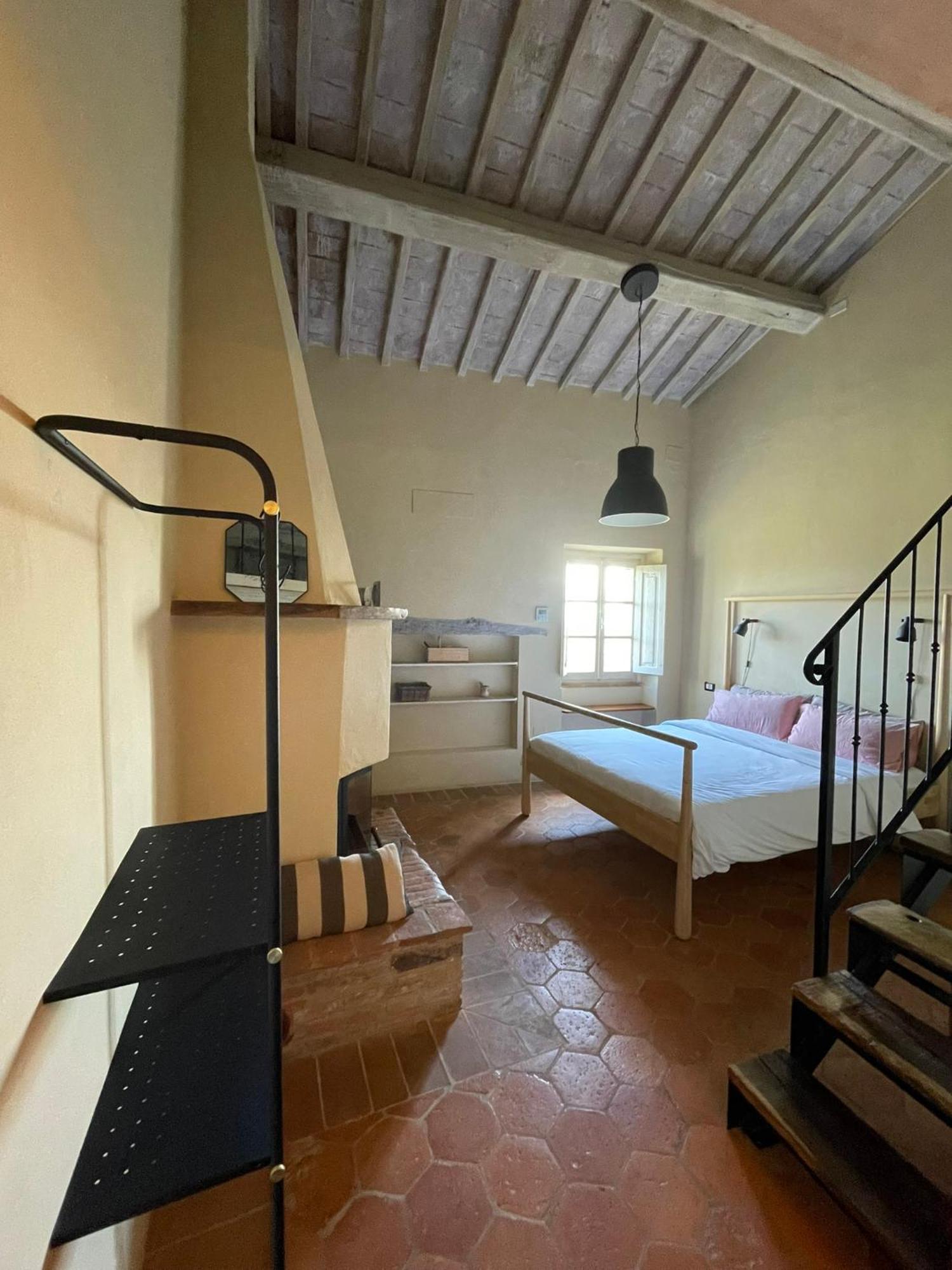 La Falconara