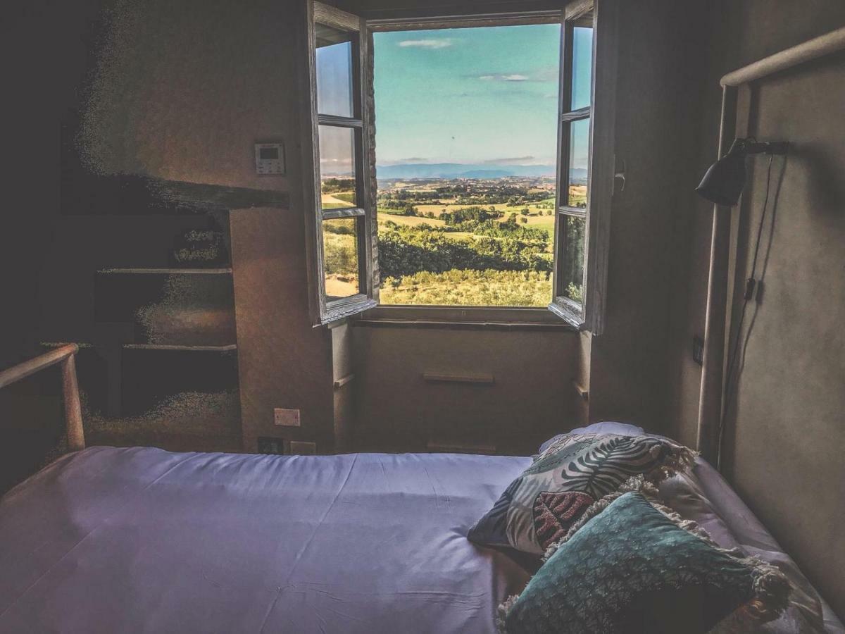 La Falconara Farm stay *